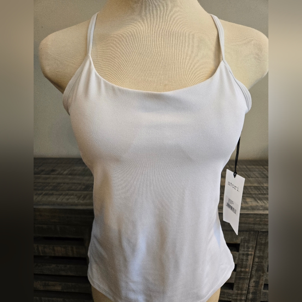 NEW Stori Intro Shelf Tank Size 8